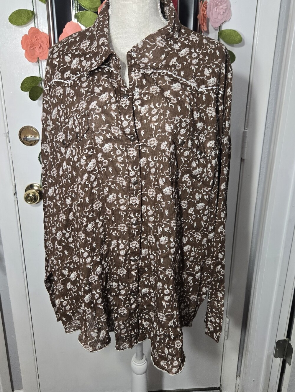 Stetson women's button-down western shirt Sz 3x Brown With White Floral Design